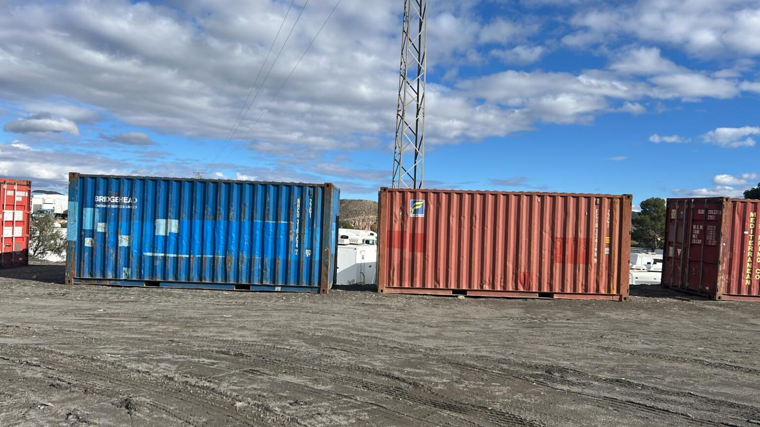 Adrián Contenedores: Venta de contenedores marítimos para agricultura en Almería