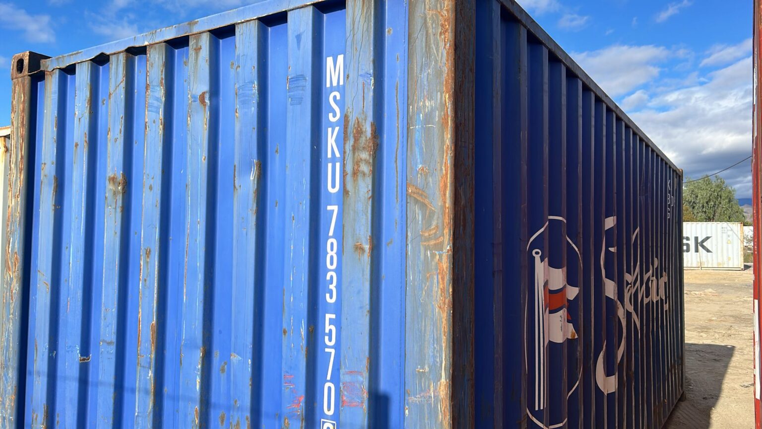 Uso de contenedores marítimos como almacén modular y rápido
